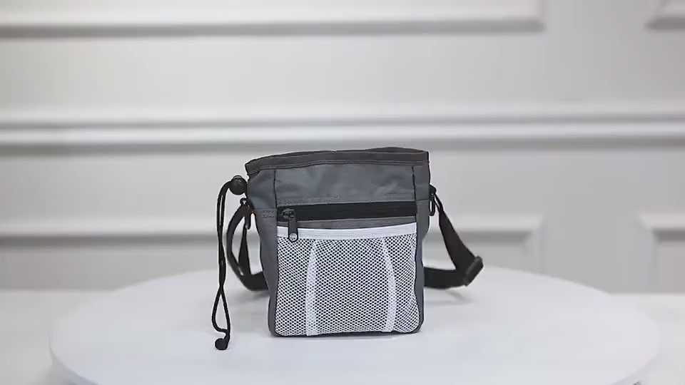 Coathaus Training Treat Pouch demo: drawstring top, pockets and belt clip